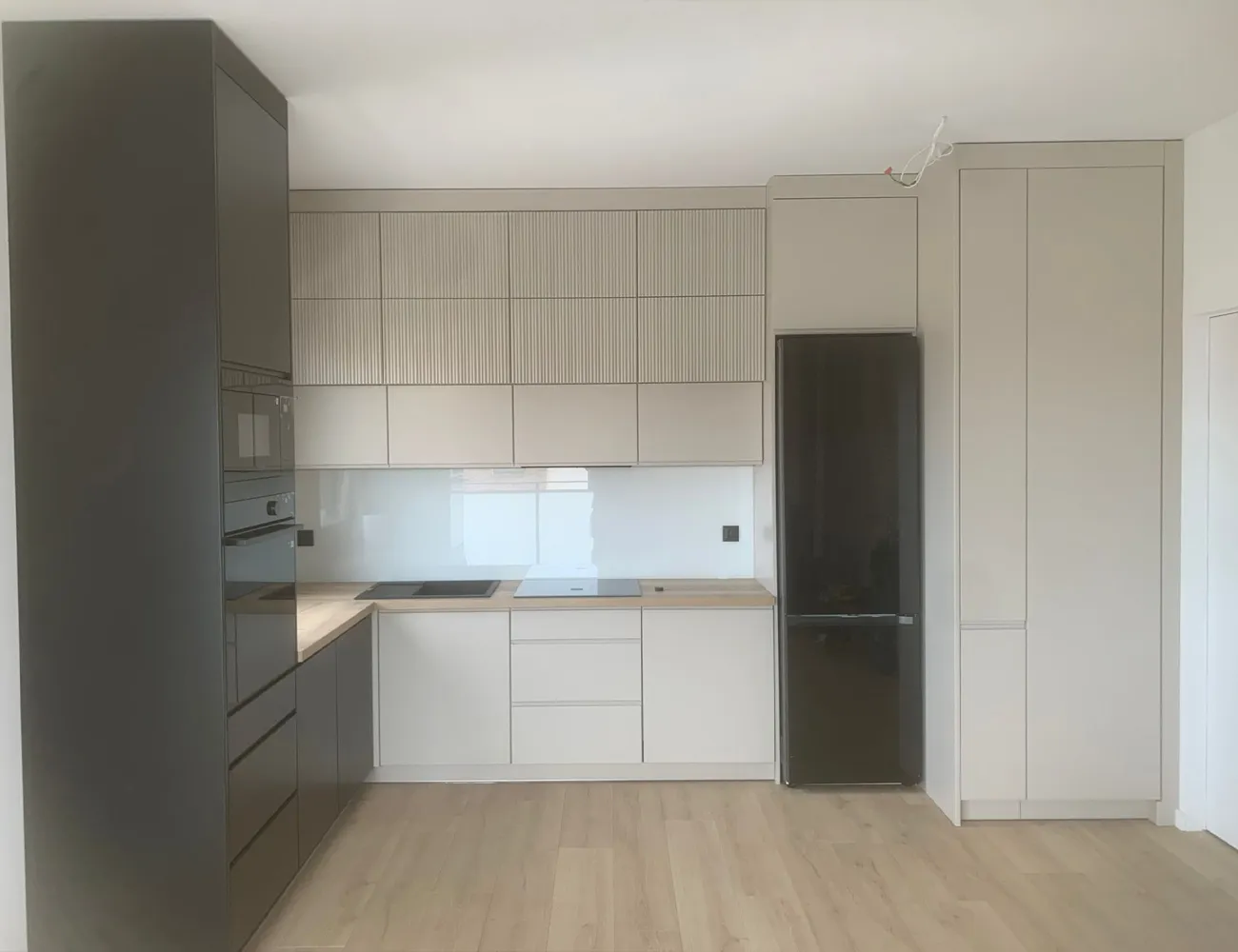 Realizacja: Nowoczesna kuchnia monochromatyczny mat Włocławek